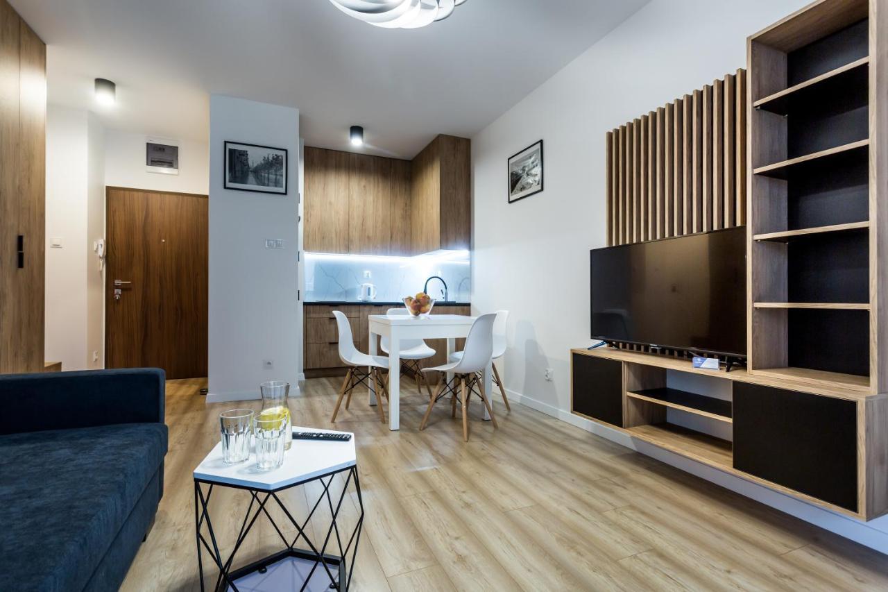 Resinest Apartamenty Jurowiecka J17 Белосток Экстерьер фото