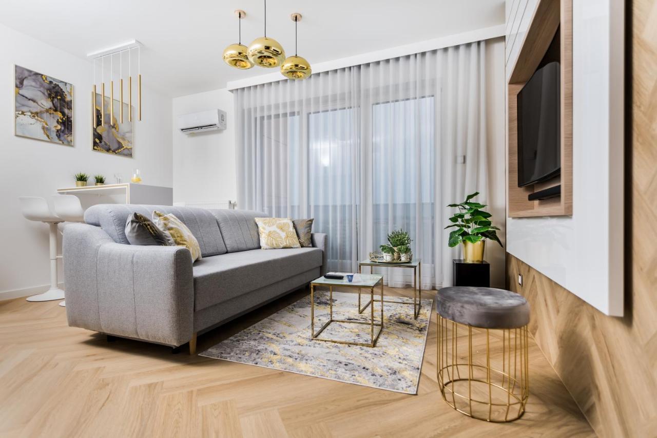 Resinest Apartamenty Jurowiecka J17 Белосток Экстерьер фото