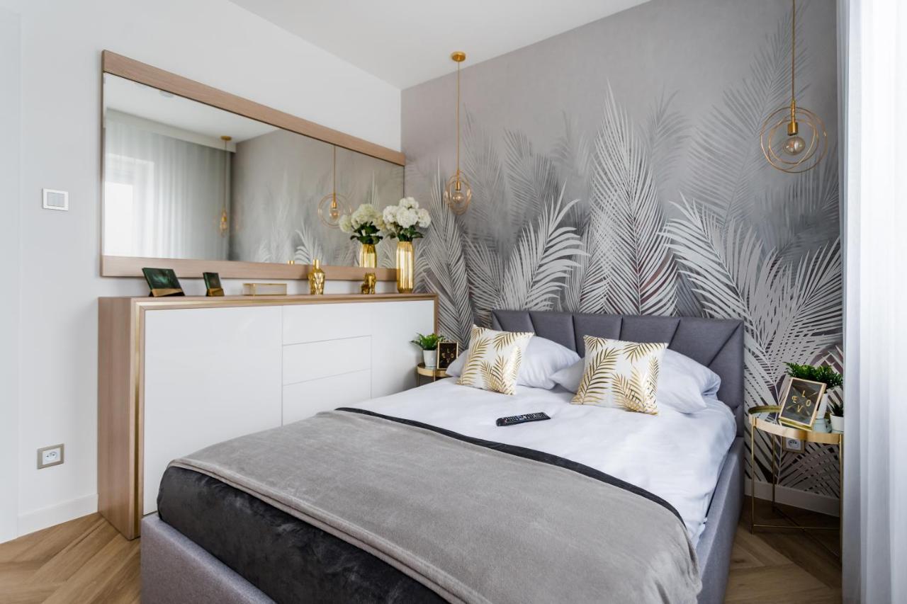 Resinest Apartamenty Jurowiecka J17 Белосток Экстерьер фото