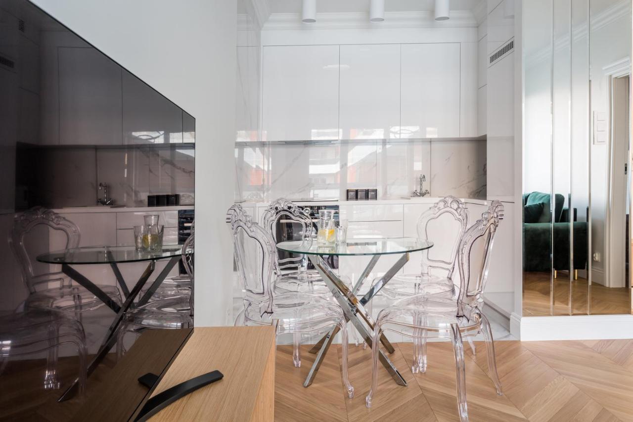 Resinest Apartamenty Jurowiecka J17 Белосток Экстерьер фото