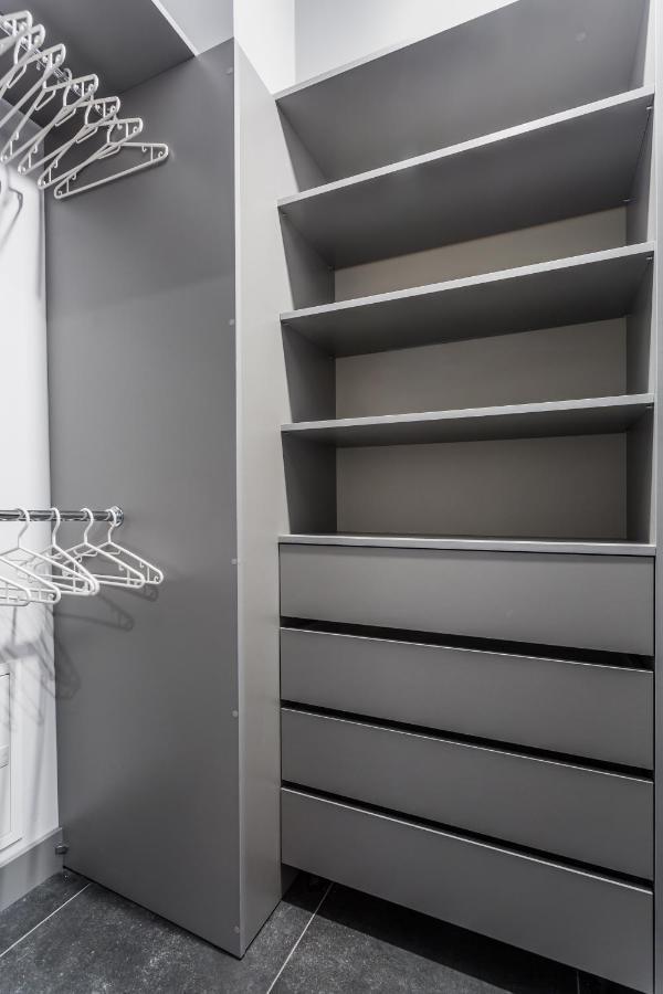 Resinest Apartamenty Jurowiecka J17 Белосток Экстерьер фото