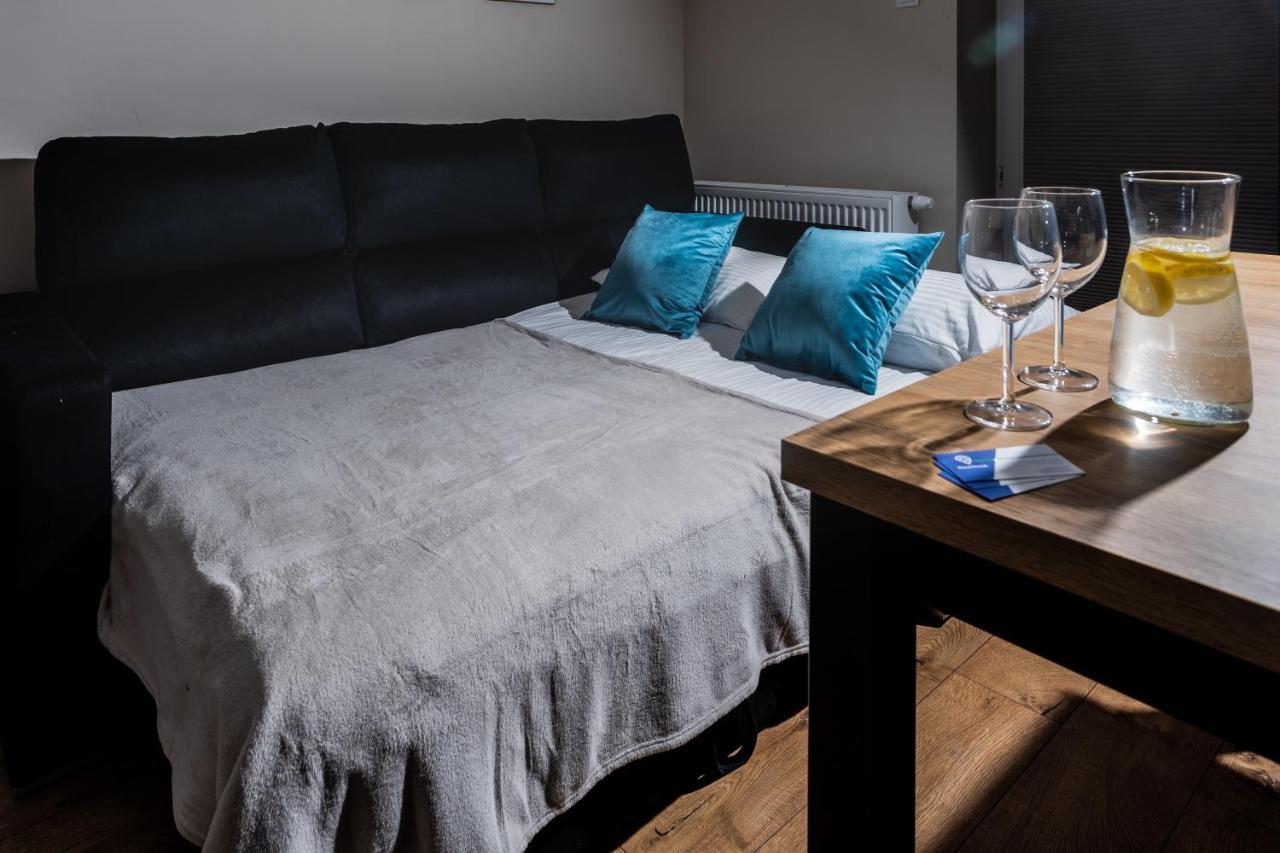 Resinest Apartamenty Jurowiecka J17 Белосток Экстерьер фото