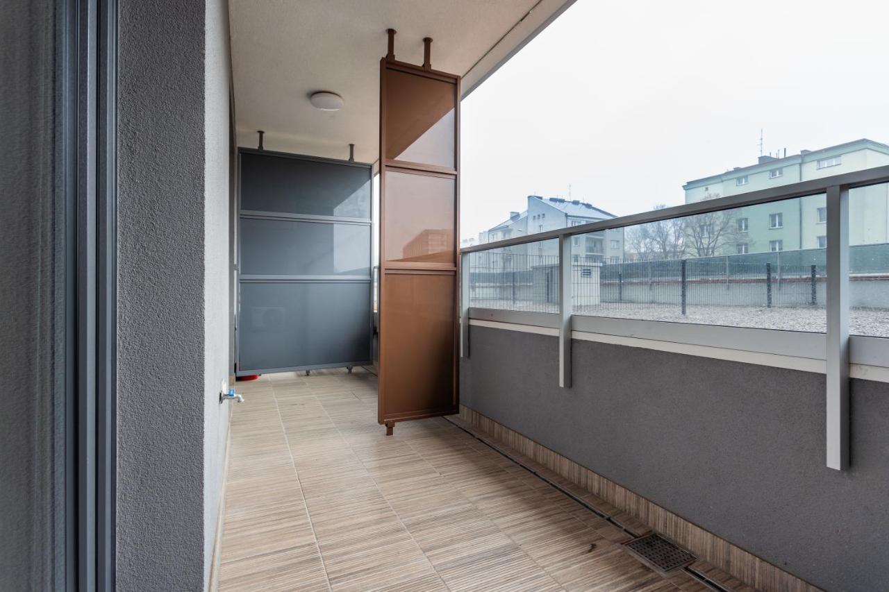 Resinest Apartamenty Jurowiecka J17 Белосток Экстерьер фото