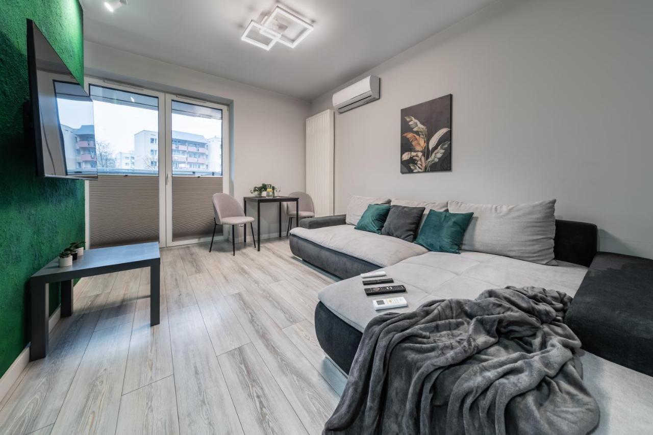 Resinest Apartamenty Jurowiecka J17 Белосток Экстерьер фото