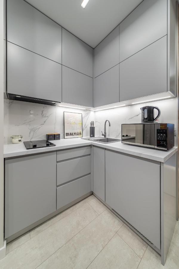 Resinest Apartamenty Jurowiecka J17 Белосток Экстерьер фото